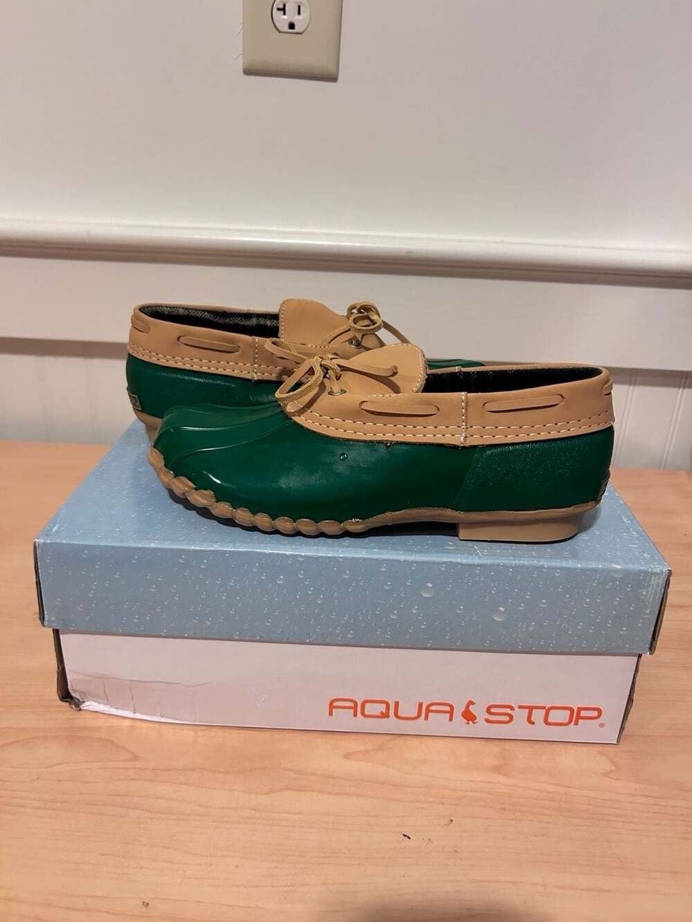 Aqua Stop Tara Green Duck Shoe Slip-On Boots Size 6 Med